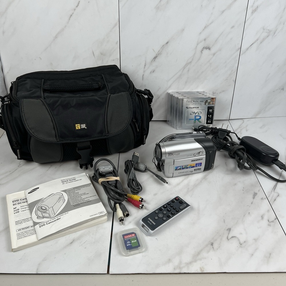 Samsung SC-DC164 DVD Camcorder 33x Optical Zoom - Bundle + Tested